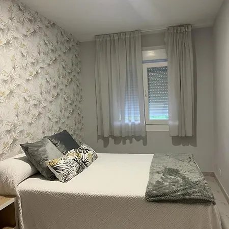 Caminos Chans Apartman Cee